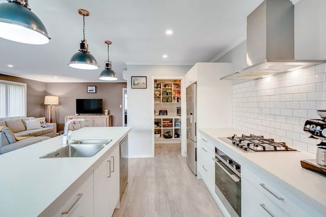 Photo of property in 13 Kimbolton Street, Rototuna North, Hamilton, 3210