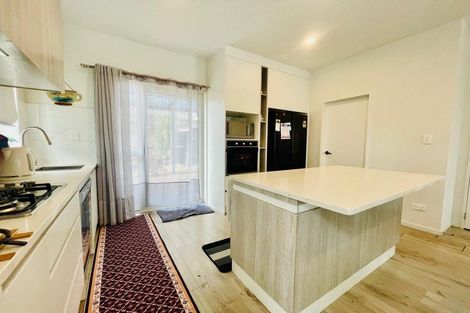 Photo of property in 5b Poruru Close, Papakura, 2110