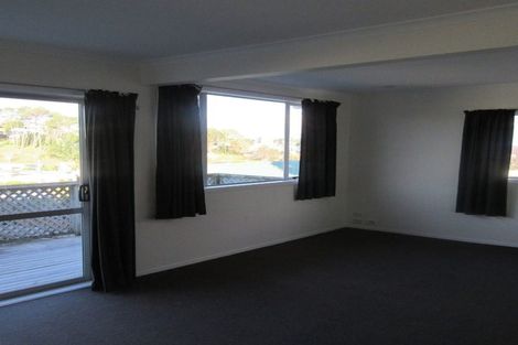 Photo of property in 932 Whangaparaoa Road, Manly, Whangaparaoa, 0930