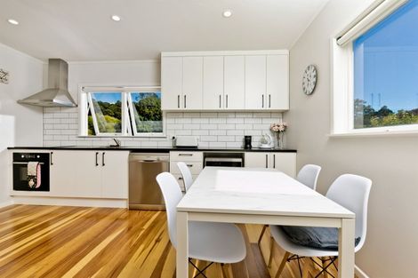 Photo of property in 38 Woodside Road, Massey, Auckland, 0614