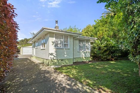 Photo of property in 9 Churchill Crescent, Featherston, 5710