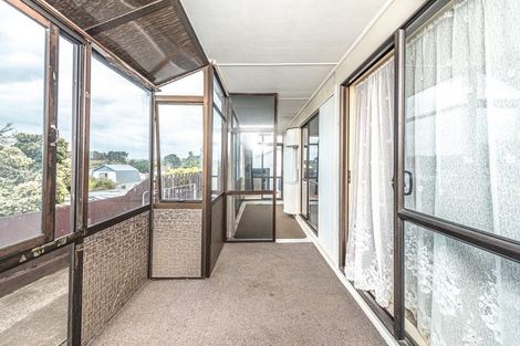Photo of property in 27 Kowhai Street, Castlecliff, Whanganui, 4501