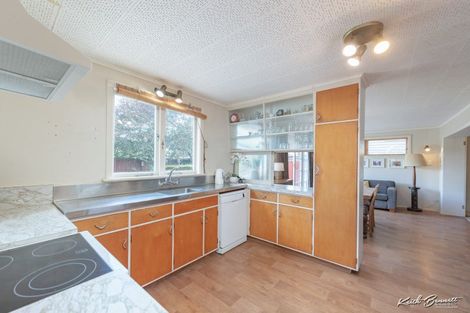 Photo of property in 71 Totara Crescent, Woburn, Lower Hutt, 5011