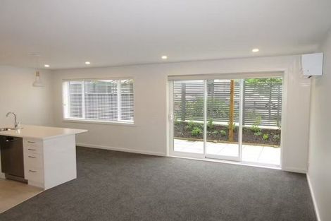 Photo of property in 2 Parekareka Lane, Kenepuru, Porirua, 5022
