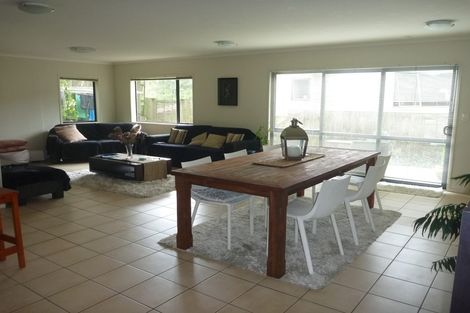 Photo of property in 20a Roseberry Avenue, Birkenhead, Auckland, 0626