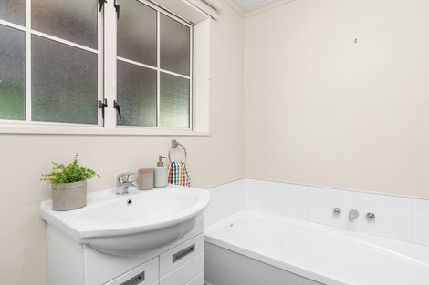 Photo of property in 151 Yaldhurst Road, Sockburn, Christchurch, 8042