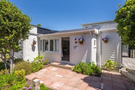 Photo of property in 12 Arawa Street, Raumati Beach, Paraparaumu, 5032