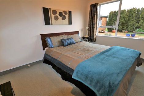 Photo of property in 64 Richmond Road, Carterton, 5713