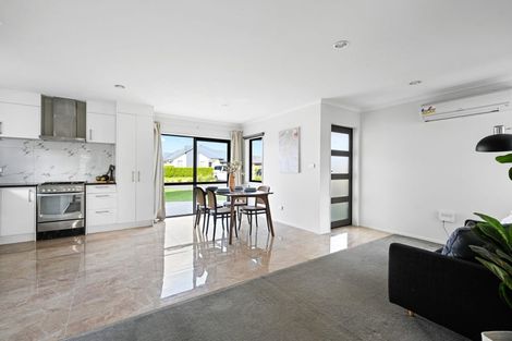 Photo of property in 2 Capricorn Place, Rototuna North, Hamilton, 3210