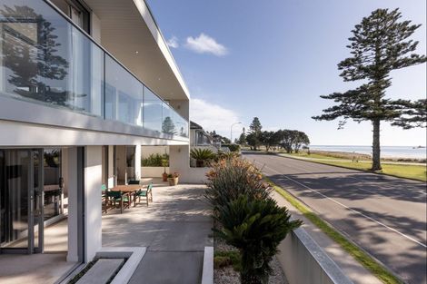 Photo of property in 81 Marine Parade, Mount Maunganui, 3116