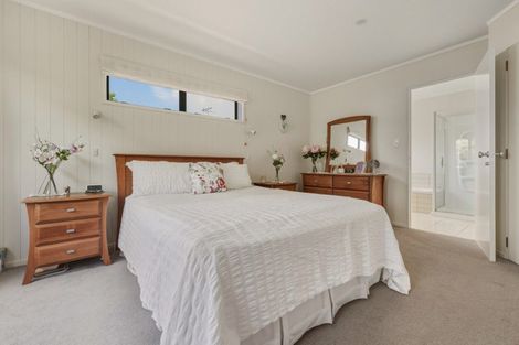Photo of property in 16 Pacific View Road, Papamoa Beach, Papamoa, 3118