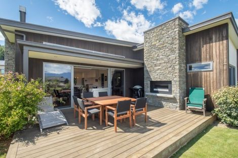 Photo of property in 5 Edgewood Place, Wanaka, 9305