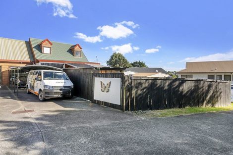 Photo of property in 2/8 Leven Lane, Totara Heights, Auckland, 2105