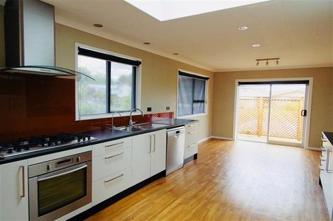 Photo of property in 147 Govett Avenue, Frankleigh Park, New Plymouth, 4310