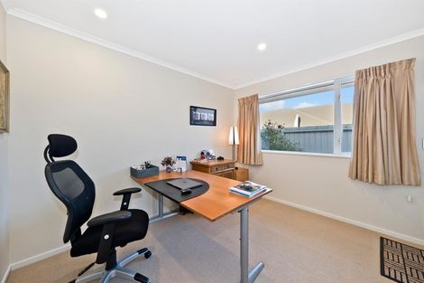 Photo of property in 10 Richard Seddon Drive, Northwood, Christchurch, 8051