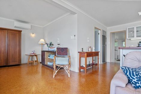 Photo of property in 26 Esplanade Road, Tahawai, 3170