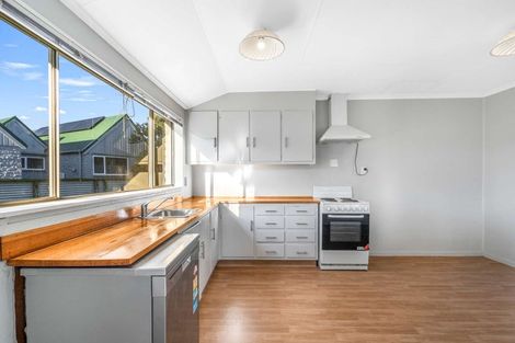 Photo of property in 44 Avon Road, Clifton, Invercargill, 9812