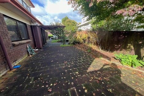 Photo of property in 1 Kincraig Place, Highland Park, Auckland, 2010