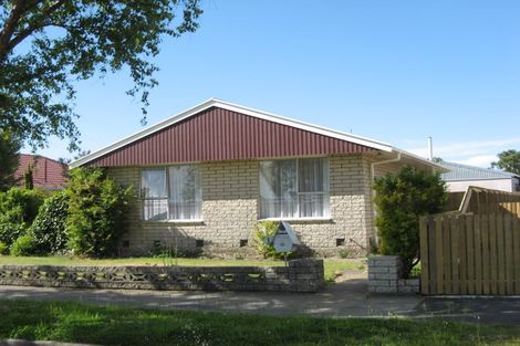 Photo of property in 1 Betula Place, Parklands, Christchurch, 8083