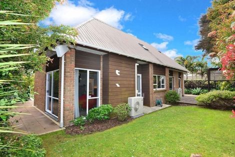 Photo of property in 51 Maygrove Drive, Orewa, 0931