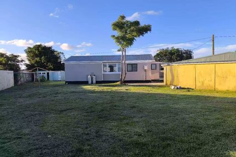 Photo of property in 147 Bruce Mclaren Road, Henderson, Auckland, 0612