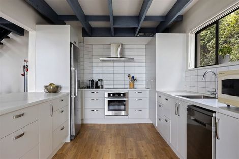 Photo of property in 17 Bengal Drive, Cashmere, Christchurch, 8022