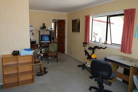 Photo of property in 57 Wikitoria Road, Putiki, Whanganui, 4501