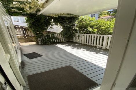 Photo of property in 4a Easdale Street, Kelburn, Wellington, 6012