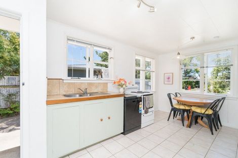 Photo of property in 10 Denbigh Place, Awapuni, Palmerston North, 4412