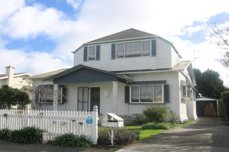 Photo of property in 11 Chelwood Street, Takaro, Palmerston North, 4412