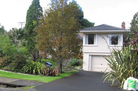 Photo of property in 2 York Road, Titirangi, Auckland, 0604