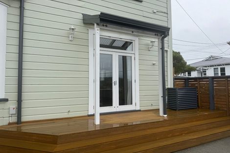 Photo of property in 9 Maarama Crescent, Aro Valley, Wellington, 6021