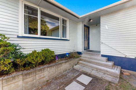 Photo of property in 1 Sarona Avenue, Glen Eden, Auckland, 0602