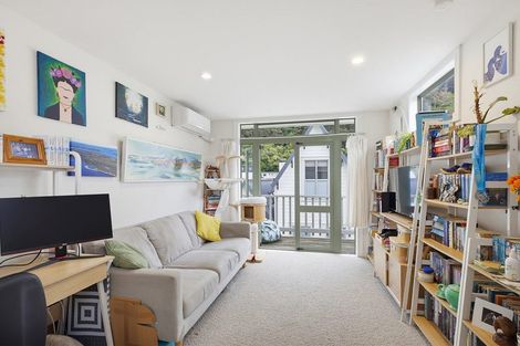 Photo of property in 2/168 Tinakori Road, Thorndon, Wellington, 6011