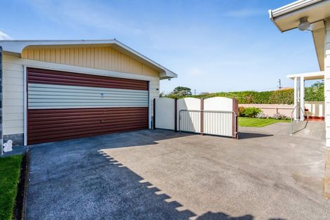Photo of property in 25 Mcguire Street, Hawera, 4610