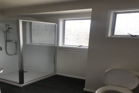 Photo of property in 16 Jenanne Place, Totara Vale, Auckland, 0629