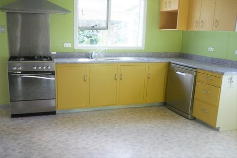 Photo of property in 6 Peace Avenue, Moturoa, New Plymouth, 4310