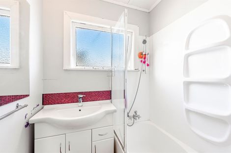 Photo of property in 19 Parkers Road, Tahunanui, Nelson, 7011