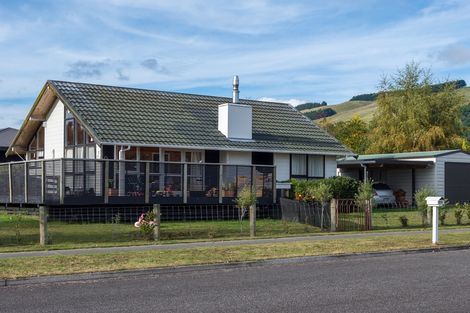 Photo of property in 125 Kenrigg Road West, Kinloch, Taupo, 3377