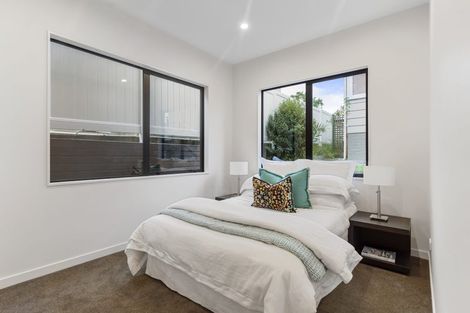 Photo of property in 19a Arosa Place, Forrest Hill, Auckland, 0620