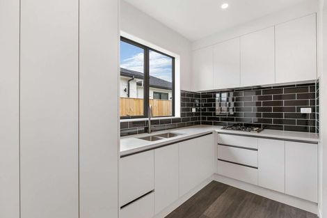 Photo of property in 9 Holcroft Street, Papakura, 2110