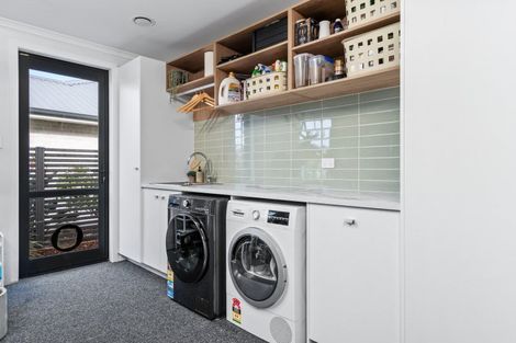 Photo of property in 24 Maturiki Drive, One Tree Point, 0118