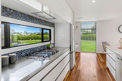 Photo of property in 98 Liverpool Street, Riversdale, 9776