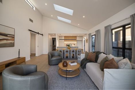 Photo of property in 1 Centurion Court, Jacks Point, 9371