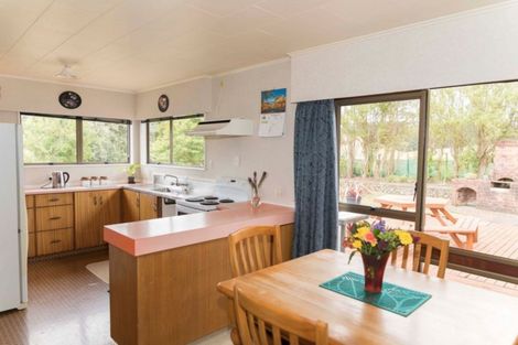 Photo of property in 190 Adelaide Road, Dannevirke, 4930