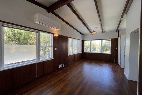 Photo of property in 64 Sylvan Crescent, Te Atatu South, Auckland, 0610