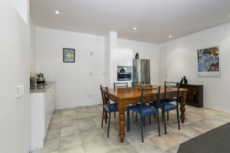 Photo of property in 19 Rewa Place, Russell, 0202