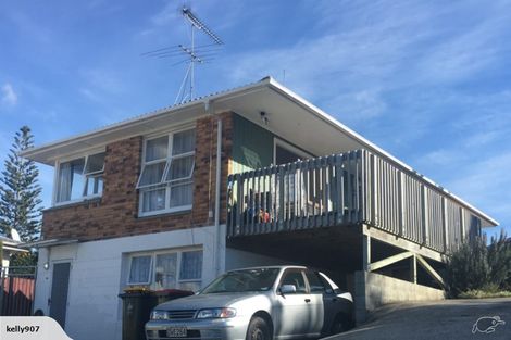 Photo of property in 30 Megan Avenue, Pakuranga Heights, Auckland, 2010