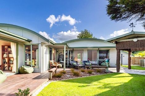 Photo of property in 8 Pukeora Way, Mangawhai, 0505