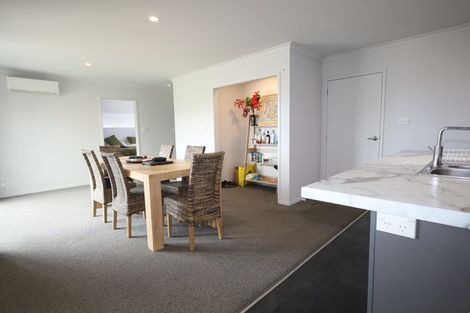 Photo of property in 32 Excelsa Place, Papamoa Beach, Papamoa, 3118